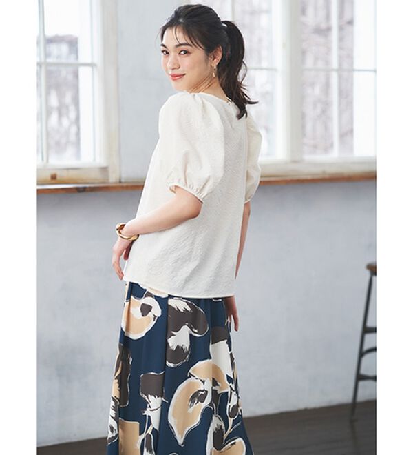 RANAN（ラナン）の「ひんやり！サッカー素材袖ボリュームブラウス（ブラウス）」｜詳細画像