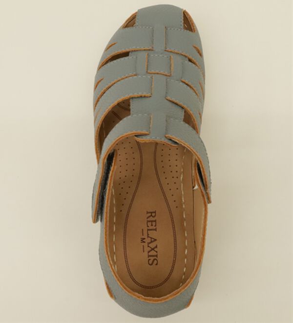 BELLUNA（ベルーナ）の「やわらかレザー調グルカ風シューズ（サンダル・ミュール）」｜詳細画像