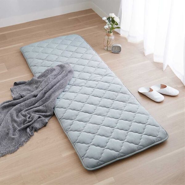 iellio（イエリオ）の「収納簡単とろけるマイクロ素材抗菌防臭極厚ごろ寝マット（敷布団）」｜ブルーグレー