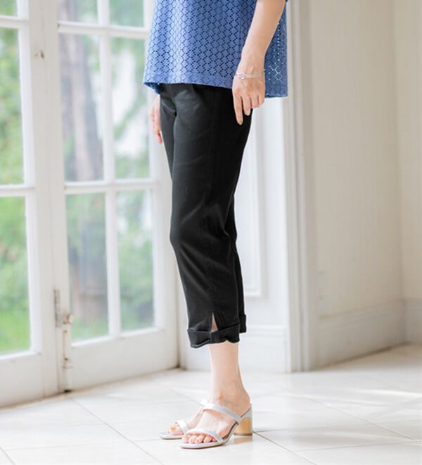 BELLUNA（ベルーナ）の「ヒンヤリ&times;サラリ速乾！綿サテンストレッチ裾リボンクロップドパンツ（クロップドパンツ）」｜詳細画像
