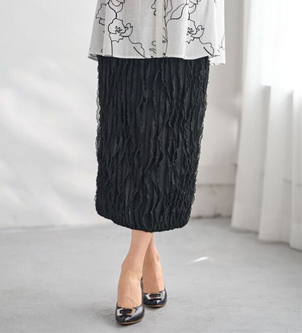 BELLUNA（ベルーナ）の「チュニックの下にはくストライプフリルスカート（ロングスカート）」｜詳細画像