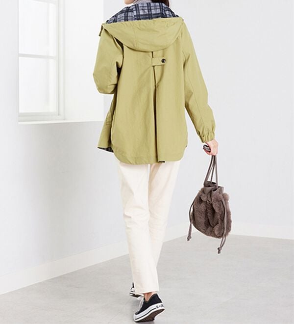 BELLUNA（ベルーナ）の「裏チェックプリントマウンテンパーカー（ハーフコート）」｜詳細画像