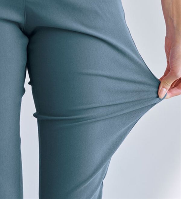 BELLUNA（ベルーナ）の「ゆるフィットスキニーパンツ（フルレングスパンツ）」｜詳細画像