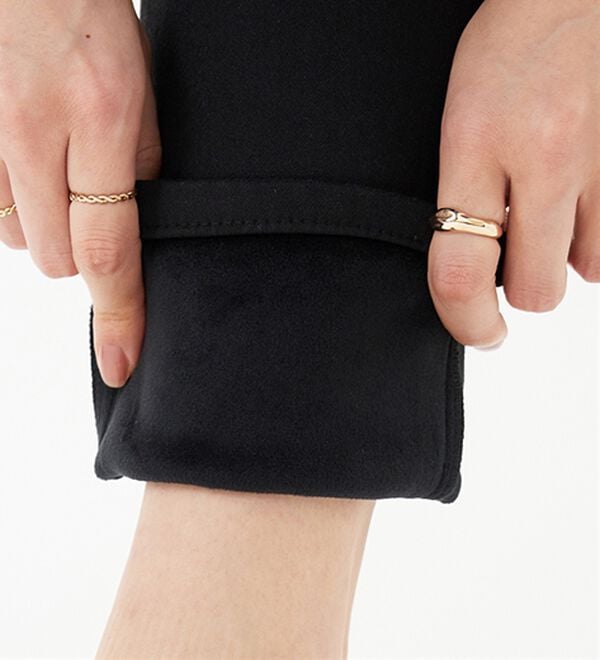 BELLUNA（ベルーナ）の「裏ベロアストレッチデニムパンツ（フルレングスパンツ）」｜詳細画像