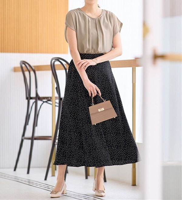 alotta（アロッタ）の「【接触冷感】機能付インナーシフォンブラウス（ブラウス）」｜詳細画像