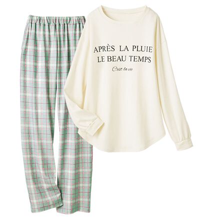 LAVIENNE（ラヴィエンヌ）の「綿１００％スムース素材ロゴ使いパジャマ（パジャマ・ルームウェア）」