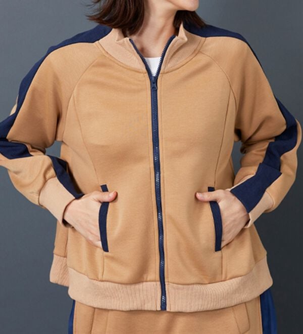 BELLUNA（ベルーナ）の「【Ｌａｇｒｉｌｕａ】配色ライン使いコクーンジャケット（その他ジャケット）」｜詳細画像