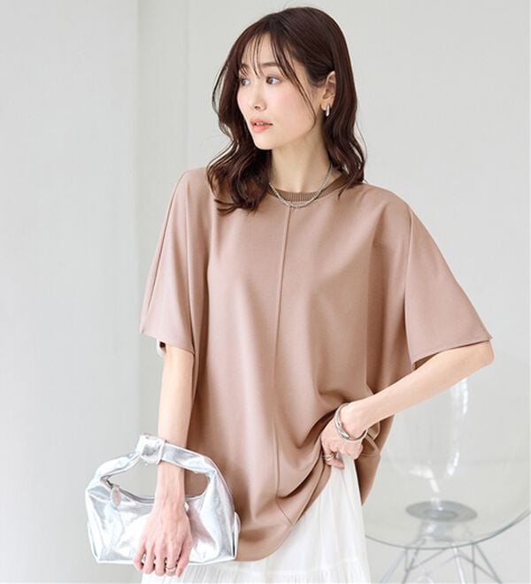 BELLUNA（ベルーナ）の「【接触冷感】Ｔシャツ感覚なのにきちんとブラウス見え！半袖プルオーバー（カットソー）」｜詳細画像