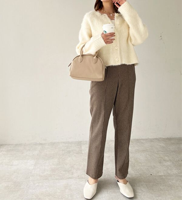 GeeRA（ジーラ）の「ウールライクピンタックストレートパンツ（ワイドパンツ・ガウチョ）」｜詳細画像