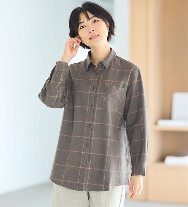 BELLUNA（ベルーナ）の「《ＨｕｇＲｅａｍコットン》ポケットシャツ（シャツ）」｜詳細画像