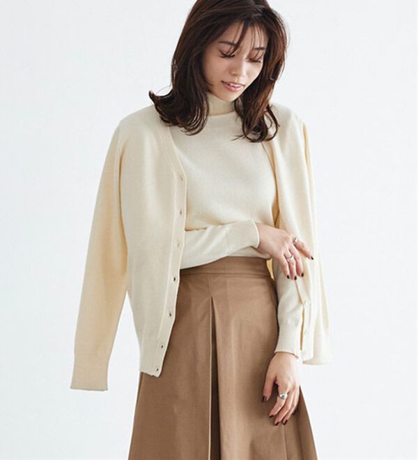Pierrot（ピエロ）の「【Ｍ～３Ｌ】プレミアムカシミヤタッチタートルニット（ニット・セーター）」｜詳細画像