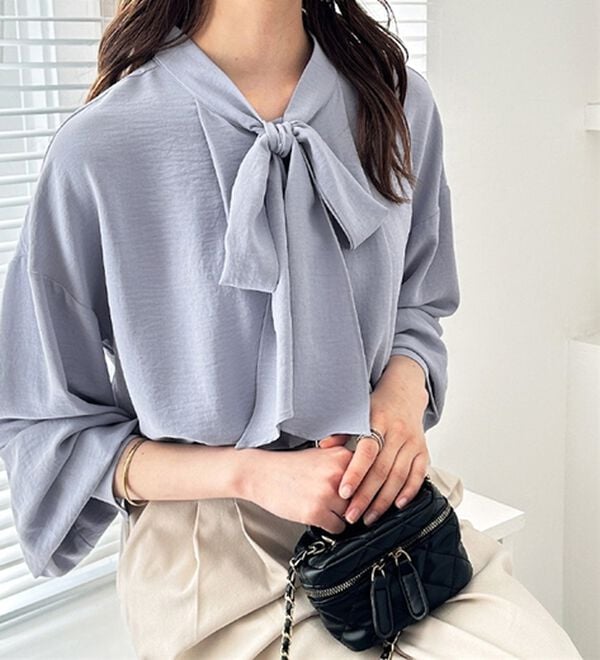 GeeRA（ジーラ）の「前後２ｗａｙボウタイブラウス（ブラウス）」｜詳細画像