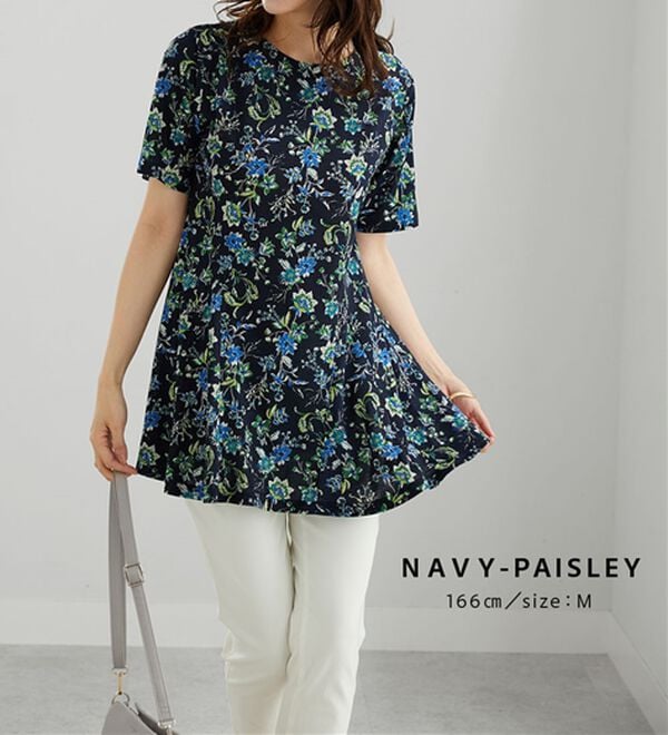 BELLUNA（ベルーナ）の「冷感フレアーシルエットプリントチュニック（チュニック）」｜詳細画像