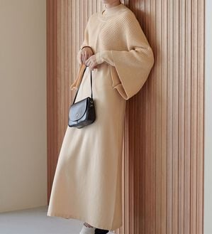 Viola e Viola（ヴィオラ エ ヴィオラ）の「大人の着こなしボレロ・ベスト使いの2点セットニットワンピース（ニットワンピース）」｜詳細画像