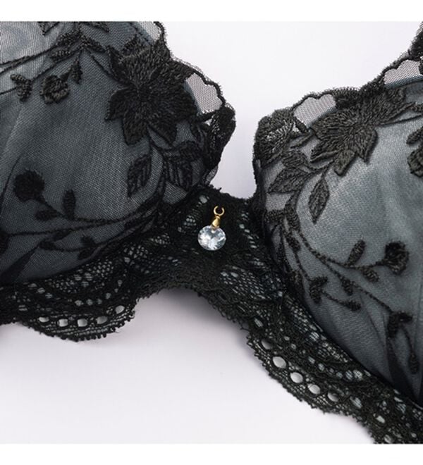 YU'NOW（ユナウ）の「ぷるるん谷間のノンワイヤーブラ＆ショーツ（ブラジャー＆ショーツセット）」｜詳細画像