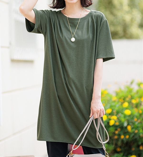 BELLUNA（ベルーナ）の「【接触冷感】かのこ素材タックデザインチュニックワンピース（その他ワンピース）」｜カーキ