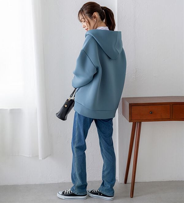 BELLUNA（ベルーナ）の「肩が疲れにくい！マシュマロ感覚ジップフーディー（ブルゾン）」｜詳細画像