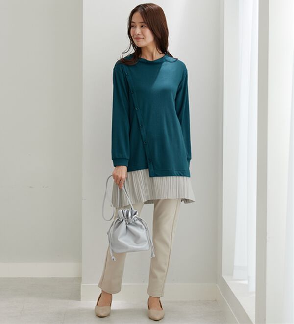 BELLUNA（ベルーナ）の「裾プリーツ切替ボタン使いチュニック（チュニック）」｜詳細画像