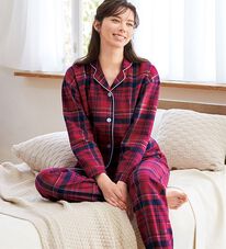 LAVIENNE（ラヴィエンヌ）の「綿１００％ふんわり柔か微起毛パジャマ（パジャマ・ルームウェア）」