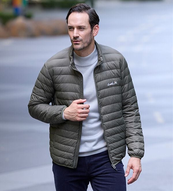 「＜アーノルド　パーマー＞ポケッタブルダウンジャケット（メンズブルゾン）」｜詳細画像