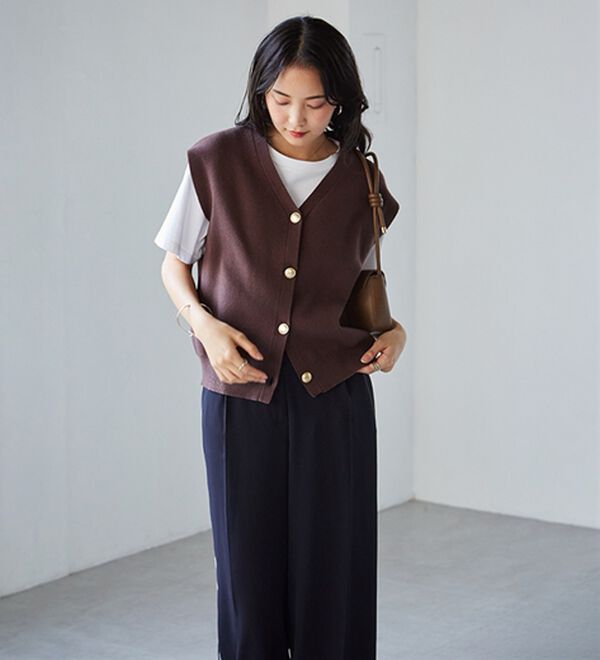 RANAN（ラナン）の「【ムースタッチ】洗える！ゴールド調ボタンニットベスト（ベスト）」｜詳細画像