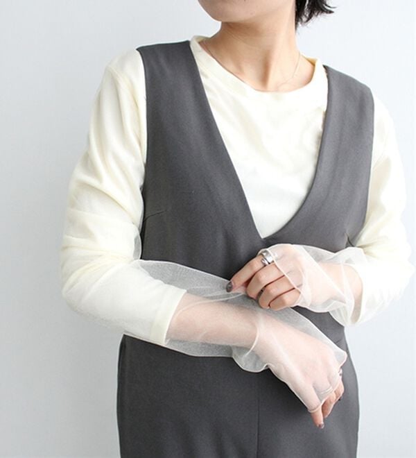 GeeRA（ジーラ）の「シアーレイヤード風カットソー（カットソー）」｜アイボリー