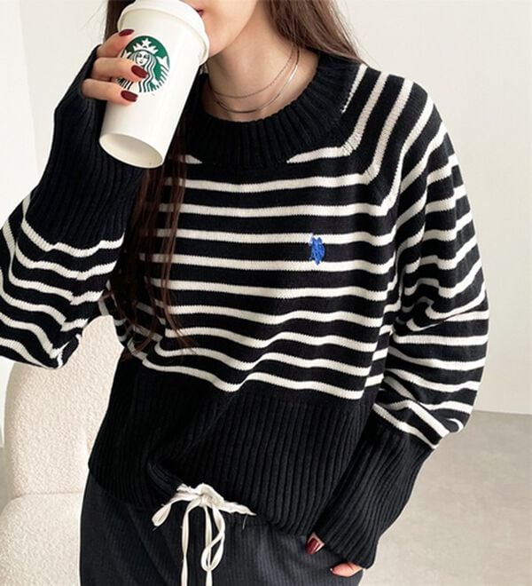 GeeRA（ジーラ）の「【ＵＳ．ＰＯＬＯ　ＡＳＳＮ】ショート丈ニット（ニット・セーター）」｜詳細画像