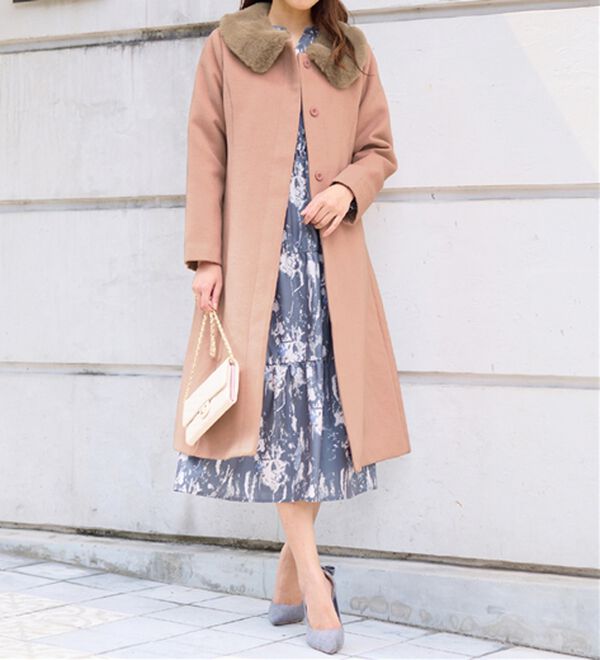 alotta（アロッタ）の「美人シルエットファー付ノーカラーコート【美人百花掲載】（ロングコート）」｜詳細画像