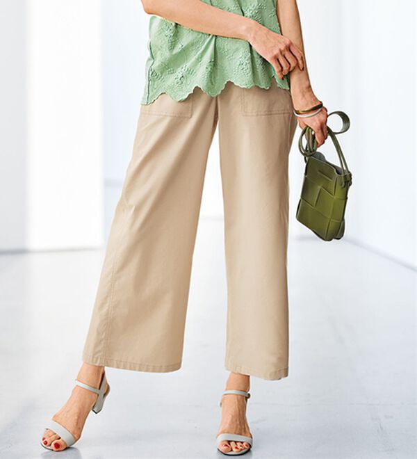 BELLUNA（ベルーナ）の「麻入りストレッチ素材ベイカーワイドパンツ（ワイドパンツ・ガウチョ）」｜アイボリー