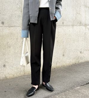 GeeRA（ジーラ）の「美脚きれい魅せ！テーパードパンツ（フルレングスパンツ）」｜ブラック