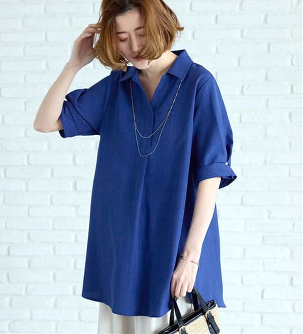 BELLUNA（ベルーナ）の「【接触冷感】麻調素材袖パール付シャツチュニック（チュニック）」｜ロイヤルブルー