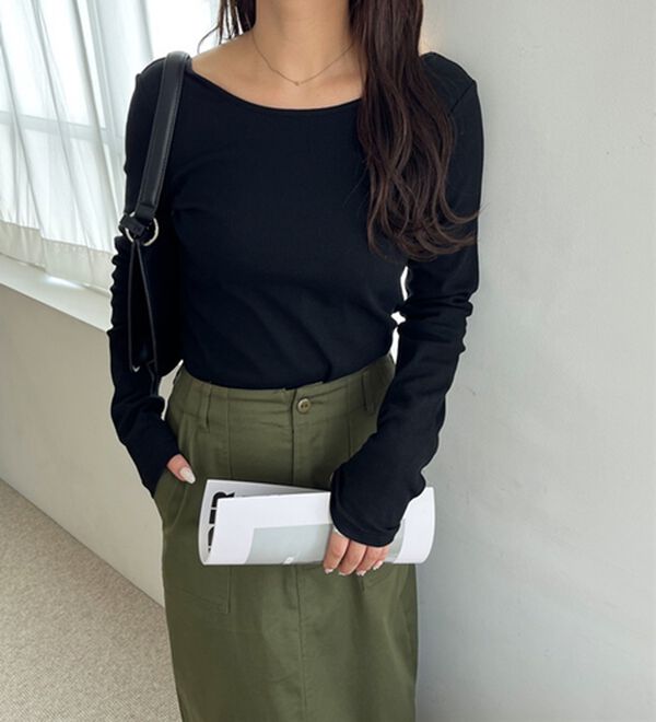 GeeRA（ジーラ）の「バックオープンリブトップス（カットソー）」｜詳細画像