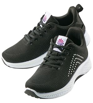 BELLUNA（ベルーナ）の「手を使わずに履けるニットスニーカー（スニーカー）」｜黒