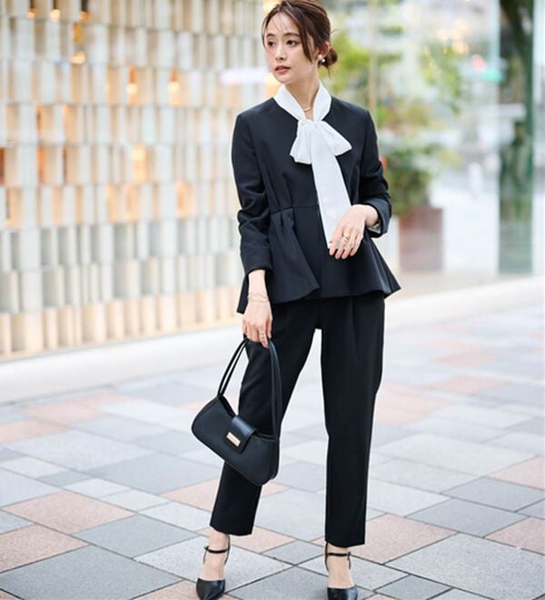 RANAN（ラナン）の「【２点セット】防シワ！ノーカラーペプラムパンツスーツ（パンツスーツ）」｜詳細画像