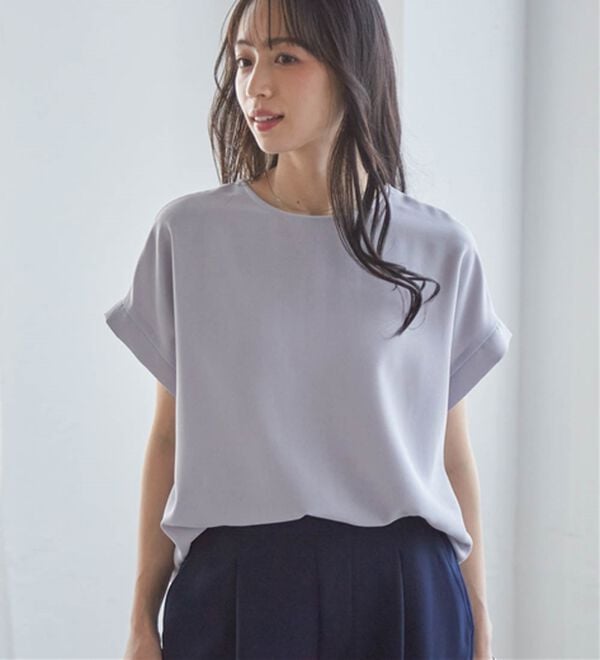 着痩せ】ひんやり&汗シミ防止前後2WAYハーフジップブラウス - ベルーナ