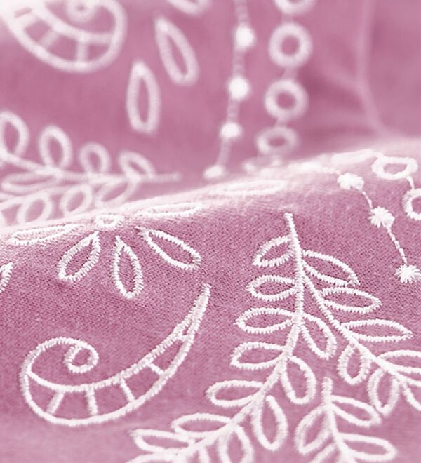 BELLUNA（ベルーナ）の「スカラップ刺しゅう華やぎプルオーバー（カットソー）」｜詳細画像