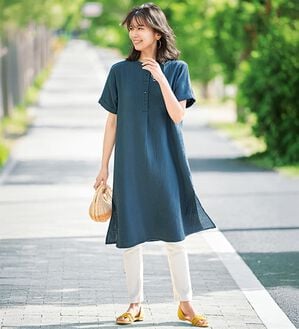 BELLUNA（ベルーナ）の「綿１００％ダブルガーゼワンピース（その他ワンピース）」｜ネイビー