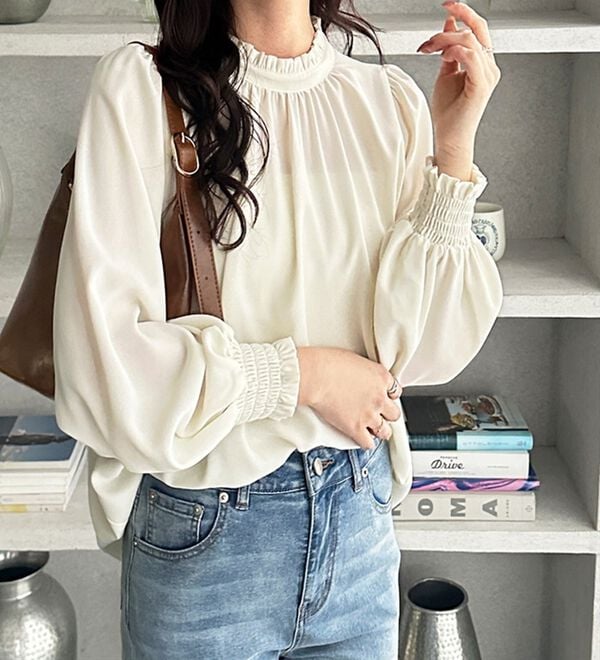 フリル衿バルーンスリーブブラウス - ベルーナ【公式】