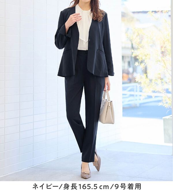 alotta（アロッタ）の「【２点セット】洗える！多機能ノーカラージャケットスーツ（パンツスーツ）」｜詳細画像