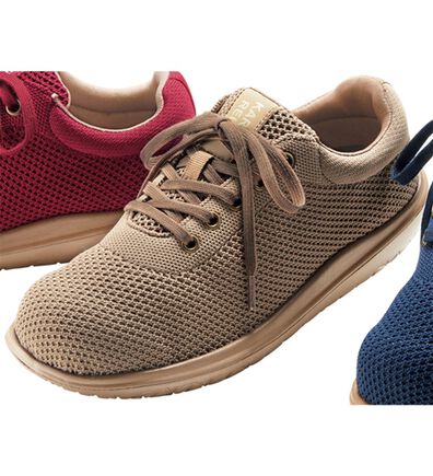 BELLUNA（ベルーナ）の「５Ｅ軽やかニット　オブリークスニーカー（スニーカー）」