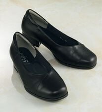 BELLUNA（ベルーナ）の「選べるワイズ切替牛革パンプス（パンプス）」