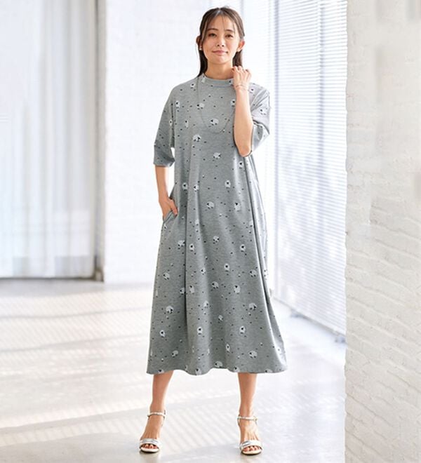 BELLUNA（ベルーナ）の「＜やっぱり北欧が好き！＞綿混プリントワンピース（カットソーワンピース）」｜ヒツジ柄(杢グレー)