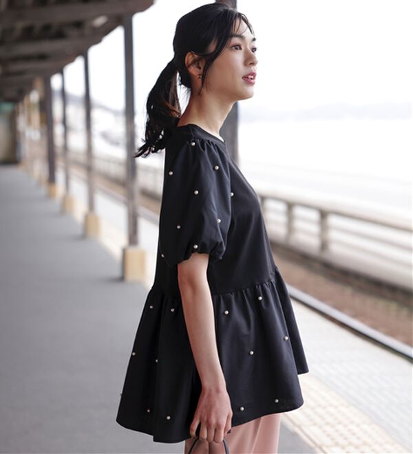 RANAN（ラナン）の「ひんやり！パール調ビーズ使いボリューム袖プルオーバー（カットソー）」｜詳細画像