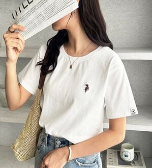 GeeRA（ジーラ）の「【ＵＳ．ＰＯＬＯ．ＡＳＳＮ】接触冷感ワンポイント刺繍Ｔシャツ（Tシャツ）」｜オフホワイト&times;カラー