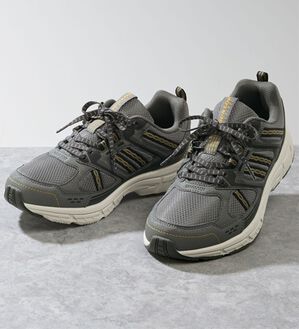 「＜ダンロップ・リファインド＞ゆったり履ける６Ｅスニーカー（メンズスニーカー）」｜グレー