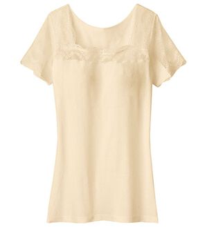 LAVIENNE（ラヴィエンヌ）の「【吸汗速乾】綿１００％激汗ゲッターレース・カップ付インナー（ブラトップ・カップ付きインナー）」｜ベージュ