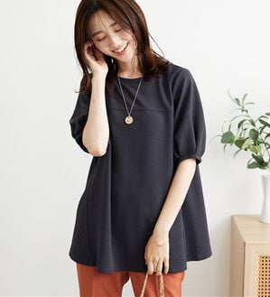 BELLUNA（ベルーナ）の「ポコポコ素材ふんわり袖チュニック（チュニック）」｜チャコール