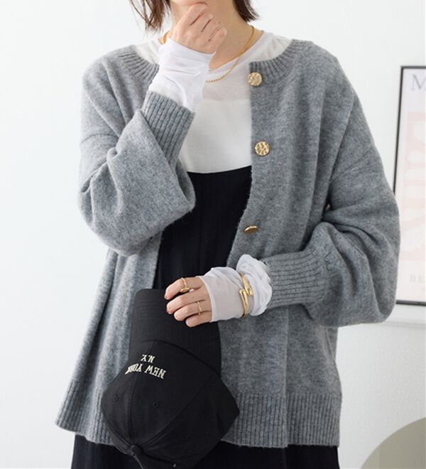 Viola e Viola（ヴィオラ エ ヴィオラ）の「程よい透け感大人シアー素材切替トップス（カットソー）」｜詳細画像