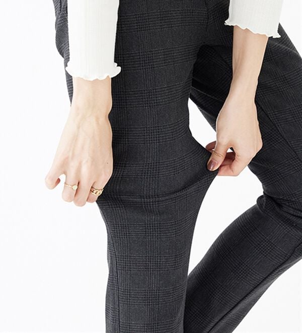 BELLUNA（ベルーナ）の「ウエストらくらく！ふっくら裏起毛ストレッチパンツ（フルレングスパンツ）」｜詳細画像