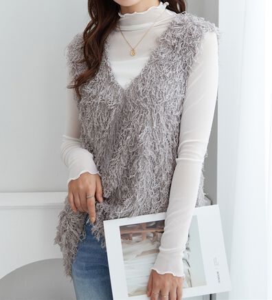 alotta（アロッタ）の「フェザーフリンジＶネックニットベスト（ベスト）」